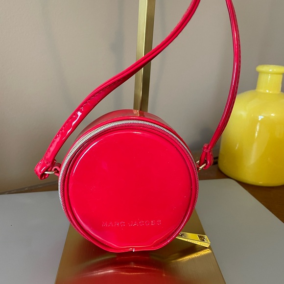 Marc Jacobs Patent Leather Crossbody Bag (EUC) - Picture 2 of 4